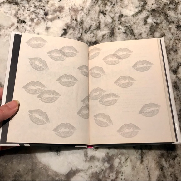 Benedict Cumberbatch Book - Picture 5 of 8